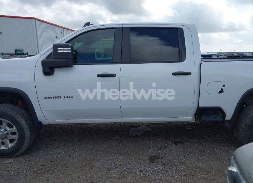 Photo 14 of 2021 Chevrolet Silverado 2500HD 4WD STANDARD BED WT (VIN 1GC1YLE76MF129612)