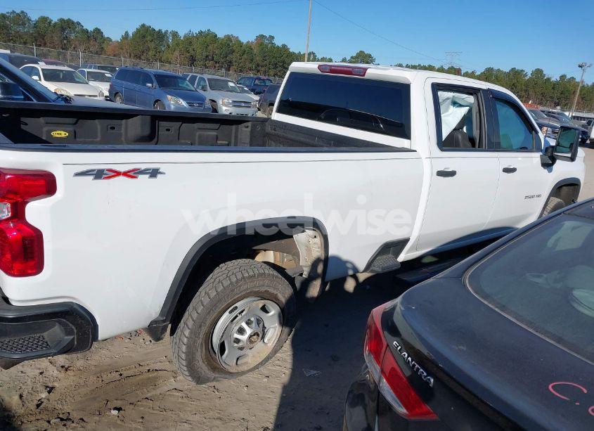 Photo 4 of 2021 Chevrolet Silverado 2500HD 4WD LONG BED WT (VIN 1GC1YLE7XMF131184)