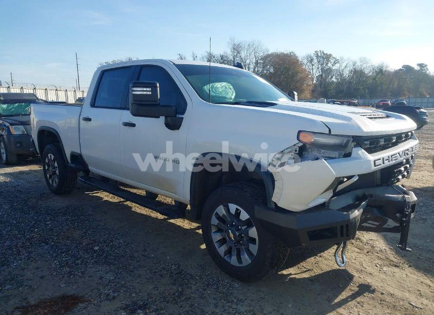 2022 Chevrolet Silverado 2500HD 4WD STANDARD BED CUSTOM (VIN 1GC1YME70NF354549) main photo