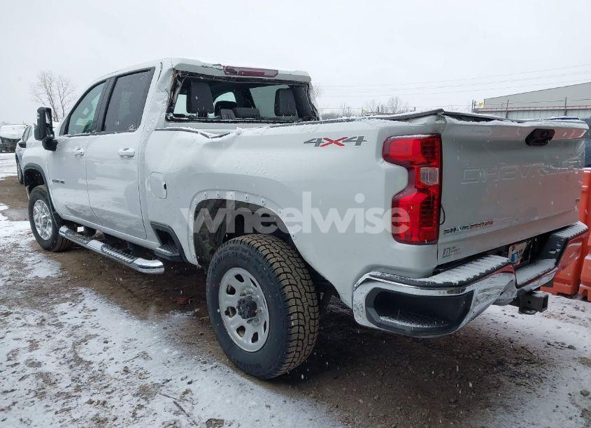 Photo 3 of 2021 Chevrolet Silverado 2500HD 4WD STANDARD BED LT (VIN 1GC1YNEY1MF314817)