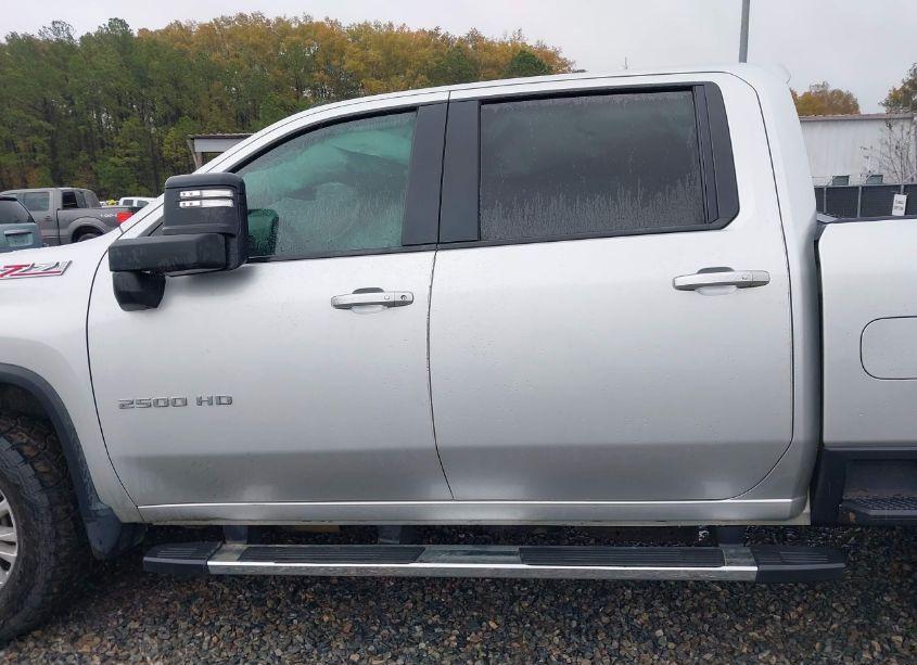 Photo 15 of 2020 Chevrolet Silverado 2500HD 4WD STANDARD BED LT (VIN 1GC1YNEY3LF211834)