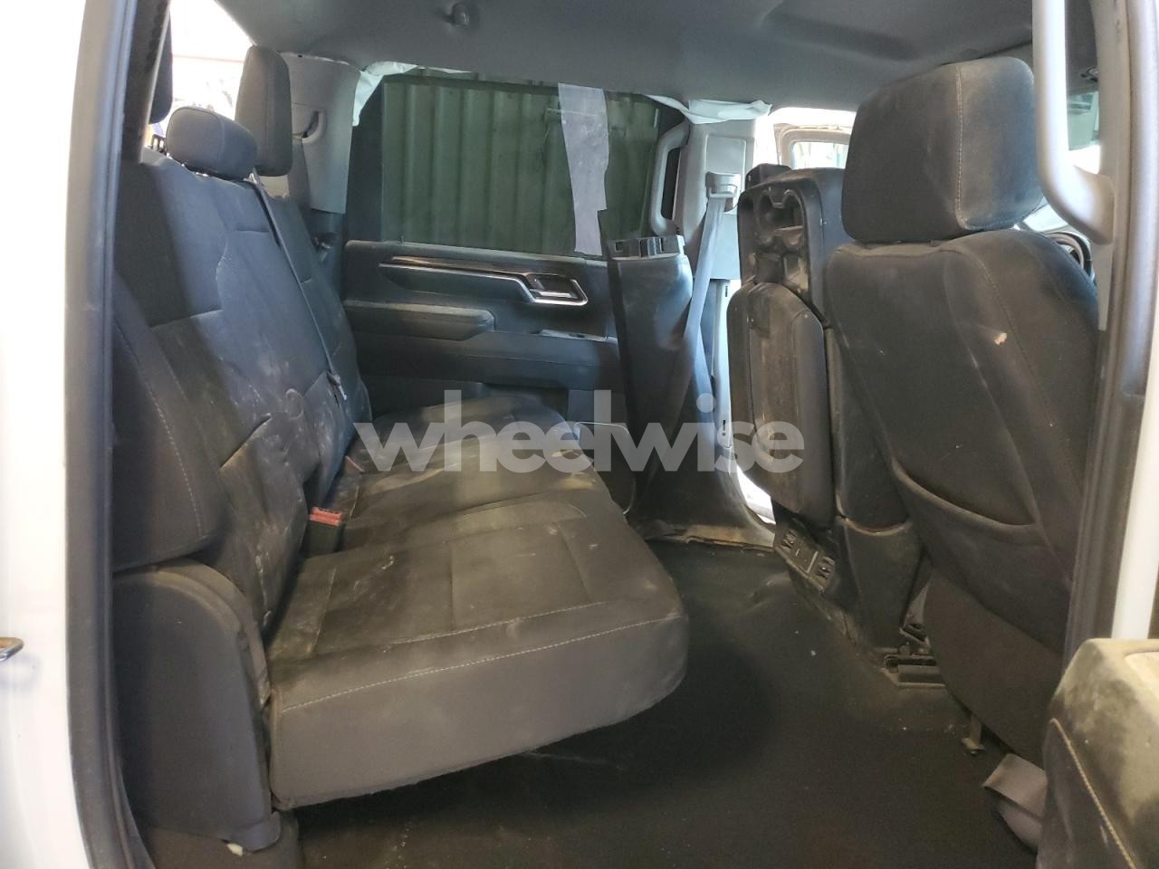 Photo 10 of 2024 CHEVROLET SILVERADO K2500 HEAVY DUTY LT (VIN 1GC1YNEY3RF245328)