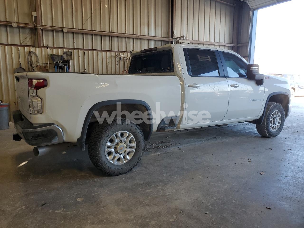 Photo 3 of 2024 CHEVROLET SILVERADO K2500 HEAVY DUTY LT (VIN 1GC1YNEY3RF245328)