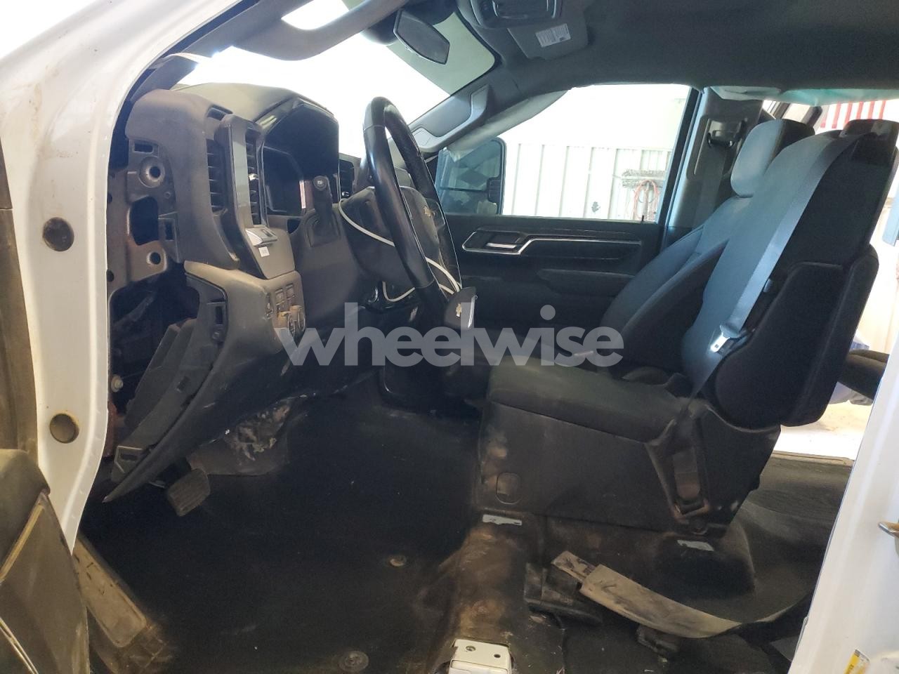 Photo 7 of 2024 CHEVROLET SILVERADO K2500 HEAVY DUTY LT (VIN 1GC1YNEY3RF245328)