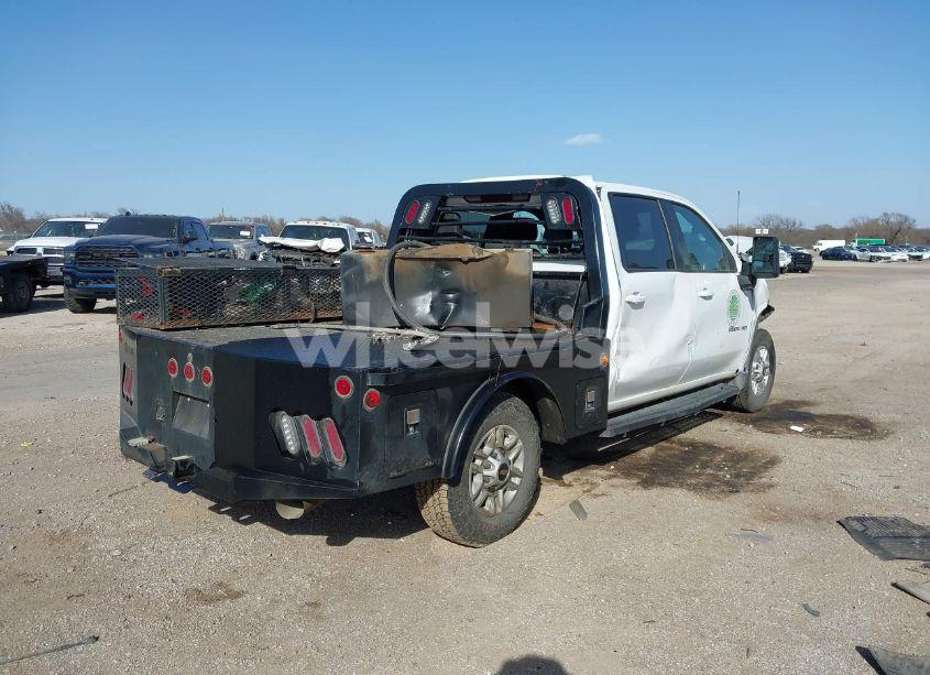 Photo 4 of 2021 Chevrolet Silverado 2500HD 4WD STANDARD BED LT (VIN 1GC1YNEY5MF272541)