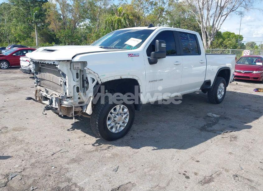 Photo 2 of 2021 Chevrolet Silverado 2500HD 4WD STANDARD BED LT (VIN 1GC1YNEY7MF271049)