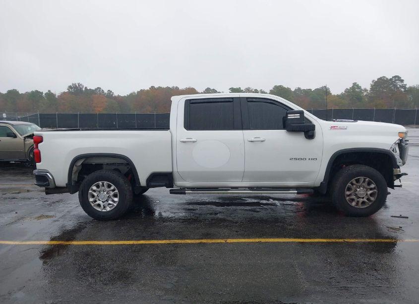Photo 13 of 2021 Chevrolet Silverado 2500HD 4WD STANDARD BED LT (VIN 1GC1YNEY8MF254910)