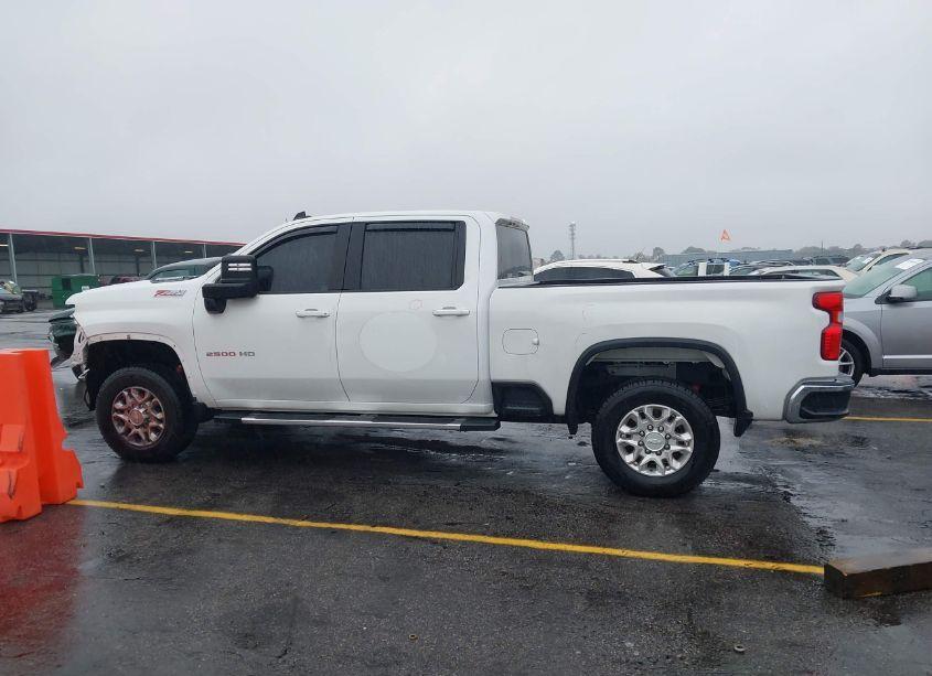 Photo 14 of 2021 Chevrolet Silverado 2500HD 4WD STANDARD BED LT (VIN 1GC1YNEY8MF254910)