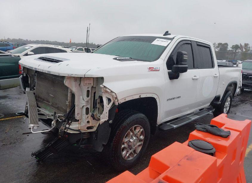 Photo 2 of 2021 Chevrolet Silverado 2500HD 4WD STANDARD BED LT (VIN 1GC1YNEY8MF254910)