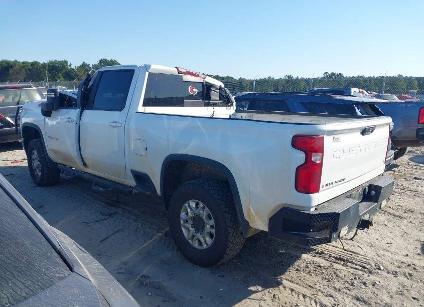 Photo 3 of 2020 Chevrolet Silverado 2500HD 4WD STANDARD BED LT (VIN 1GC1YNEYXLF106384)