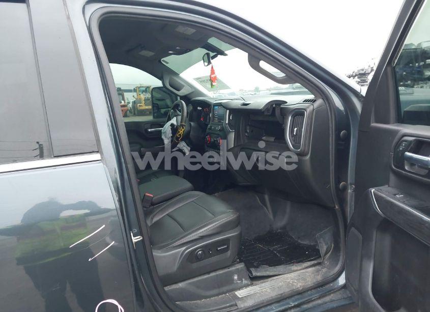 Photo 5 of 2020 Chevrolet Silverado 2500HD 4WD STANDARD BED LTZ (VIN 1GC1YPEY1LF126745)