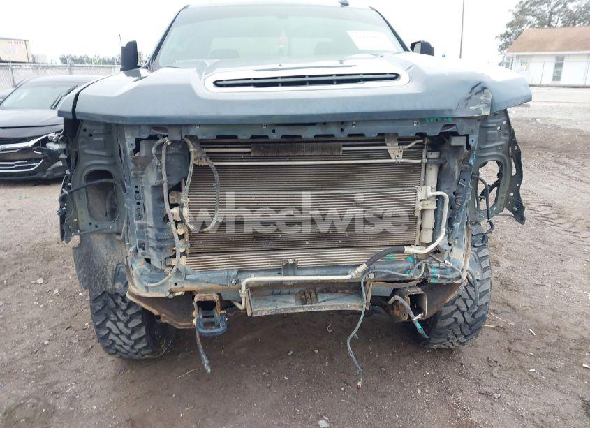 Photo 6 of 2020 Chevrolet Silverado 2500HD 4WD STANDARD BED LTZ (VIN 1GC1YPEY1LF126745)