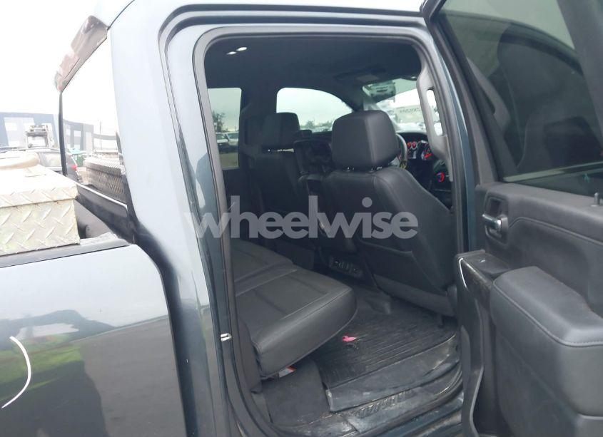 Photo 8 of 2020 Chevrolet Silverado 2500HD 4WD STANDARD BED LTZ (VIN 1GC1YPEY1LF126745)