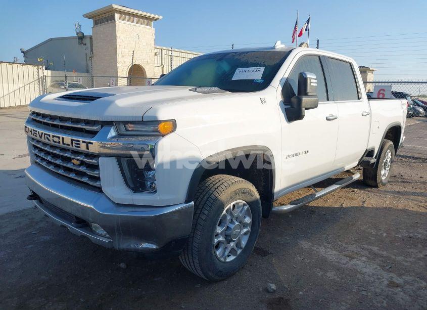 Photo 2 of 2020 Chevrolet Silverado 2500HD (VIN 1GC1YPEY2LF185948)