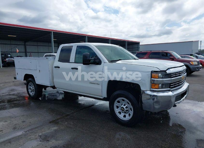 2015 Chevrolet Silverado 2500HD WT (VIN 1GC2CUEG0FZ129258) main photo