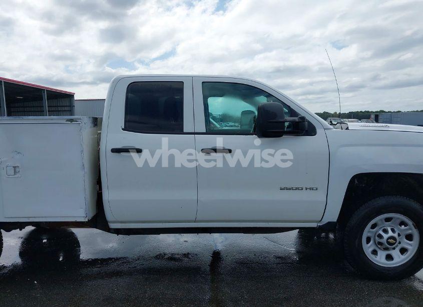 Photo 13 of 2015 Chevrolet Silverado 2500HD WT (VIN 1GC2CUEG0FZ129258)