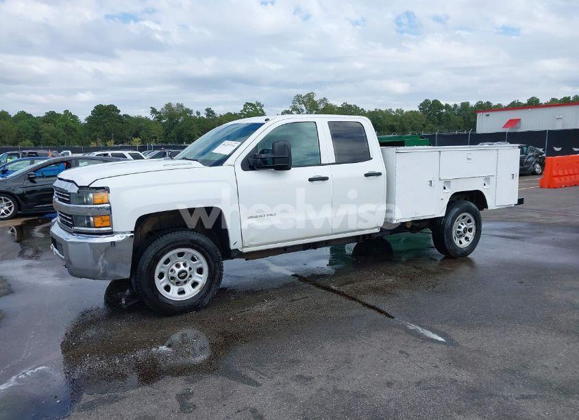 Photo 2 of 2015 Chevrolet Silverado 2500HD WT (VIN 1GC2CUEG0FZ129258)