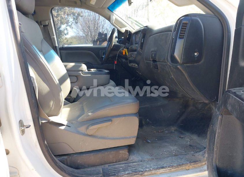 Photo 5 of 2015 Chevrolet Silverado 2500HD WT (VIN 1GC2CUEG1FZ138972)