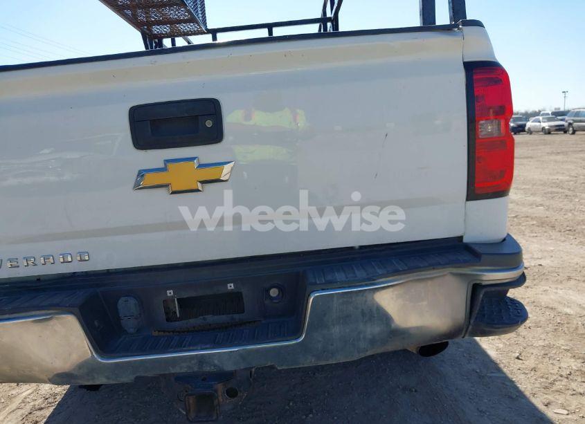 Photo 6 of 2015 Chevrolet Silverado 2500HD WT (VIN 1GC2CUEG1FZ138972)