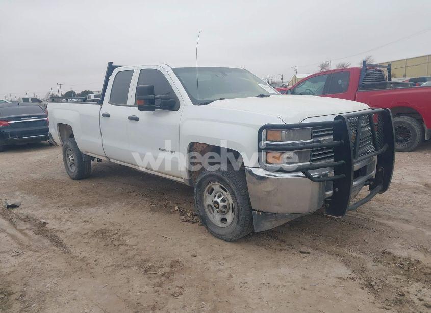 2018 Chevrolet Silverado 2500HD WT (VIN 1GC2CUEG3JZ230478) main photo