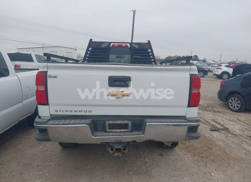 Photo 16 of 2018 Chevrolet Silverado 2500HD WT (VIN 1GC2CUEG3JZ230478)