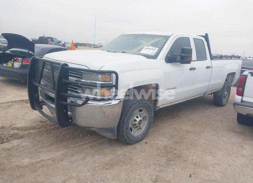 Photo 2 of 2018 Chevrolet Silverado 2500HD WT (VIN 1GC2CUEG3JZ230478)