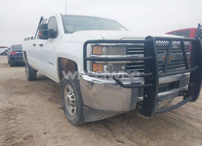 Photo 6 of 2018 Chevrolet Silverado 2500HD WT (VIN 1GC2CUEG3JZ230478)