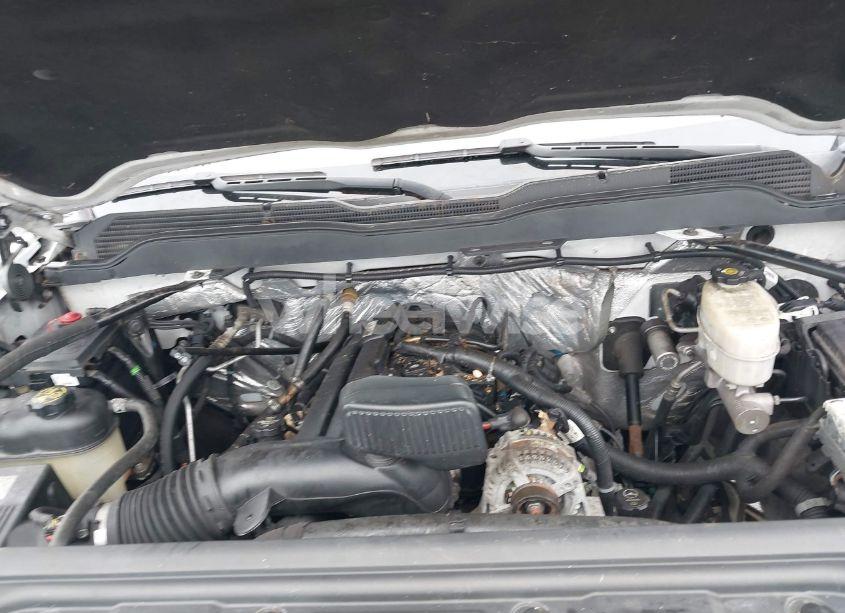 Photo 10 of 2018 Chevrolet Silverado 2500HD WT (VIN 1GC2CUEG6JZ186007)