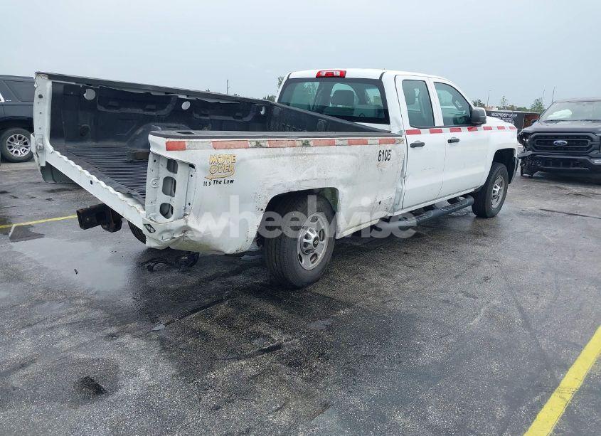 Photo 4 of 2018 Chevrolet Silverado 2500HD WT (VIN 1GC2CUEG6JZ186007)