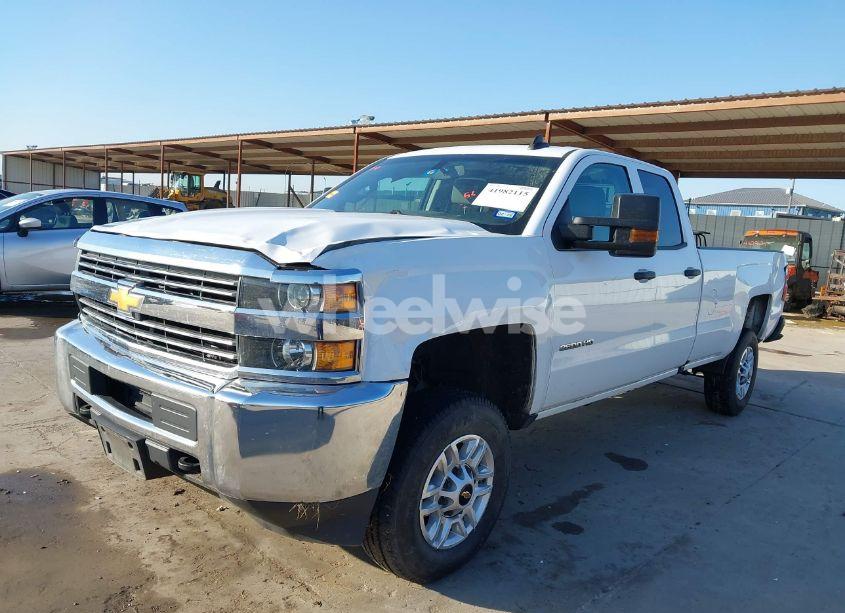 Photo 2 of 2017 Chevrolet Silverado 2500HD WT (VIN 1GC2CUEG8HZ269951)