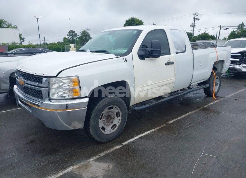 Photo 2 of 2013 Chevrolet Silverado 2500HD WORK TRUCK (VIN 1GC2CVC81DZ349183)
