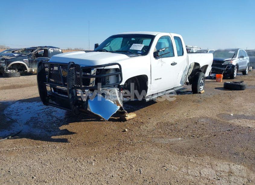 Photo 2 of 2013 Chevrolet Silverado 2500HD WORK TRUCK (VIN 1GC2CVCG3DZ250887)
