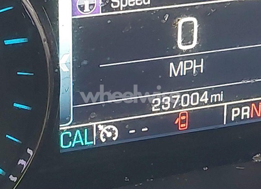 Photo 16 of 2015 Chevrolet Silverado 2500HD LT (VIN 1GC2CVE80FZ518531)