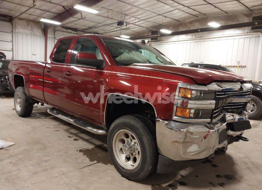 2015 Chevrolet Silverado 2500HD LT (VIN 1GC2CVEG2FZ504511) main photo