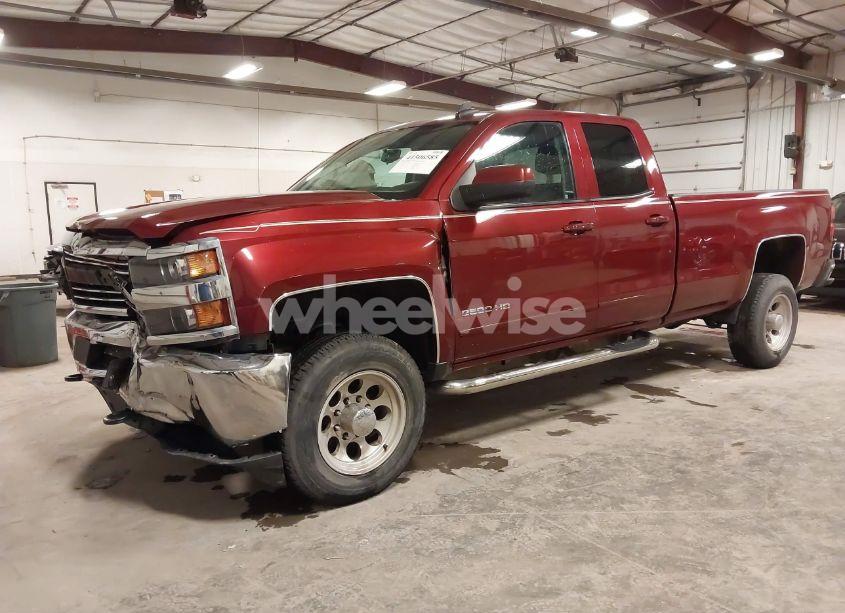 Photo 2 of 2015 Chevrolet Silverado 2500HD LT (VIN 1GC2CVEG2FZ504511)