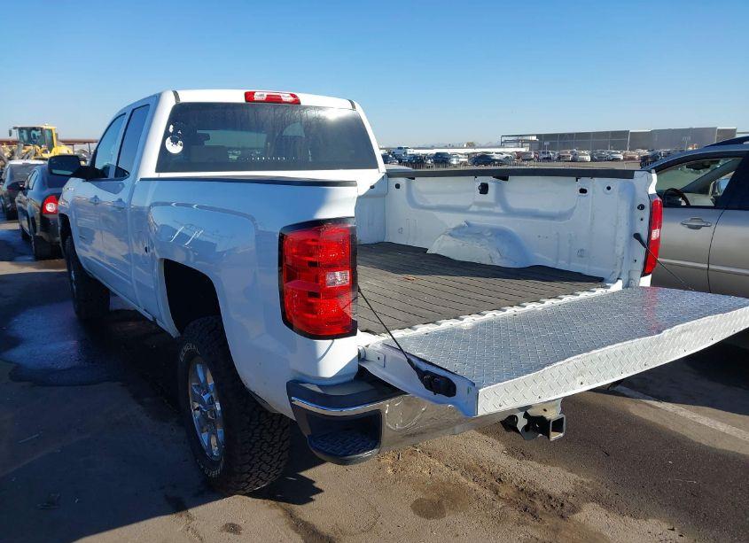 Photo 3 of 2017 Chevrolet Silverado 2500HD LT (VIN 1GC2CVEG6HZ327268)