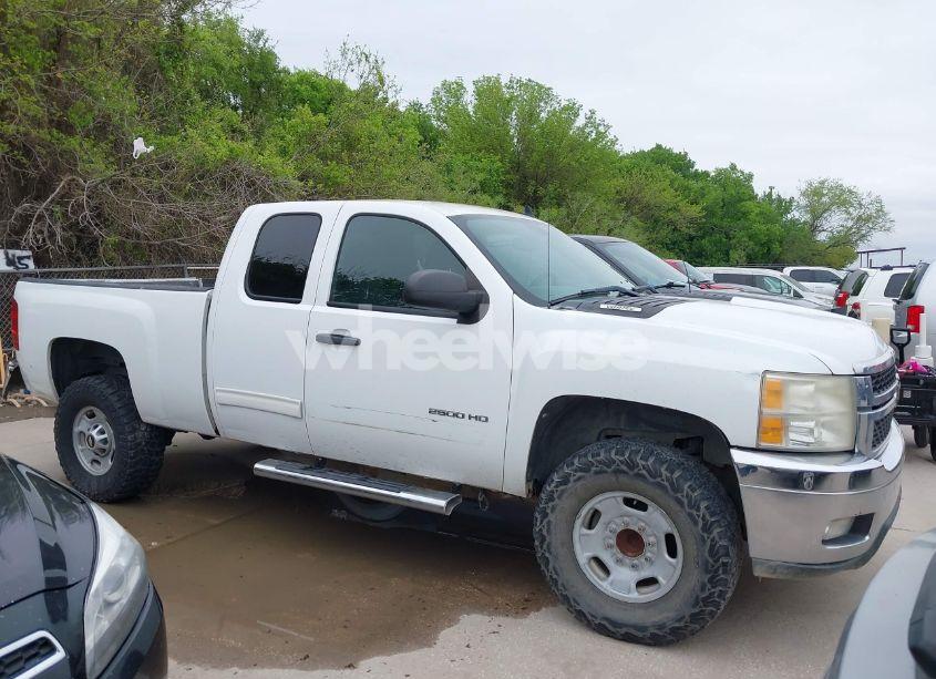 Photo 13 of 2011 Chevrolet Silverado 2500HD LT (VIN 1GC2CXCG4BZ133974)