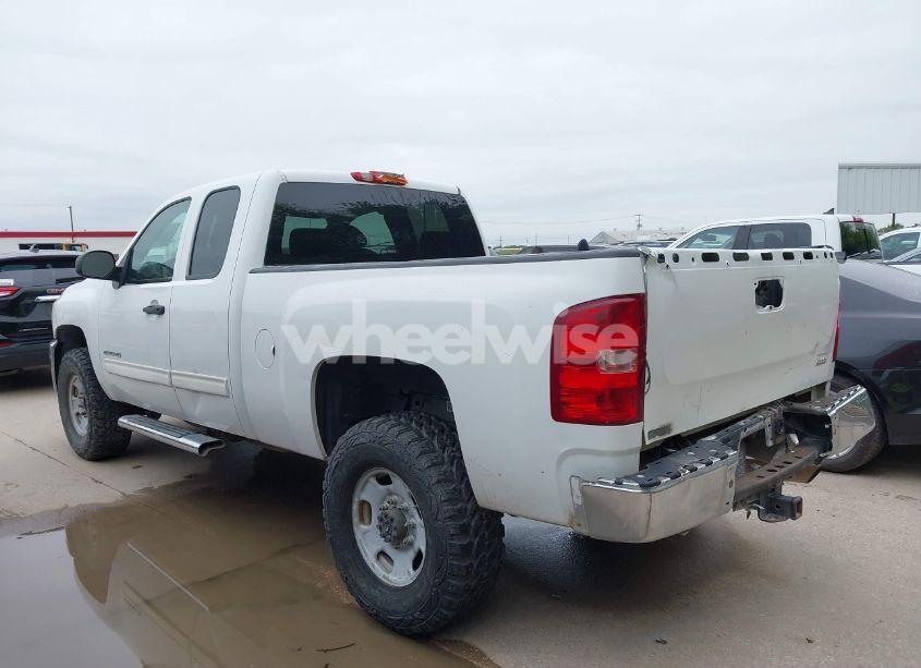 Photo 14 of 2011 Chevrolet Silverado 2500HD LT (VIN 1GC2CXCG4BZ133974)