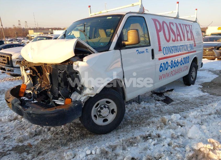 Photo 2 of 2010 Chevrolet Express 3500 WORK VAN (VIN 1GC2GUBG9A1182413)