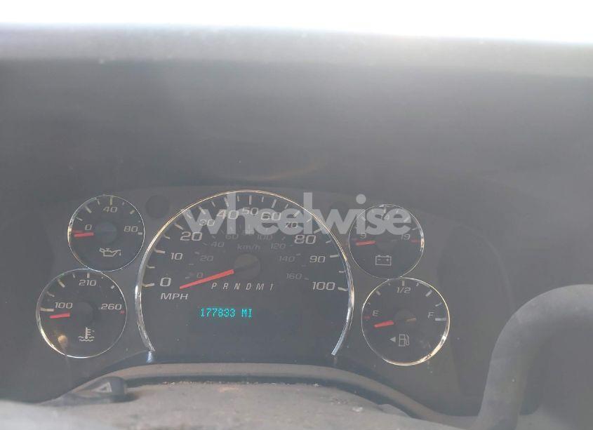 Photo 7 of 2010 Chevrolet Express 3500 WORK VAN (VIN 1GC2GUBG9A1182413)