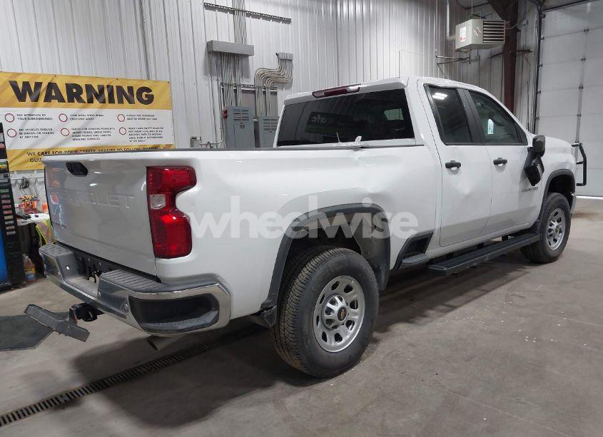 Photo 4 of 2025 Chevrolet Silverado 2500HD 4WD DOUBLE CAB STANDARD BED WORK TRUCK (VIN 1GC2KLE75SF157985)