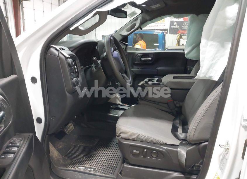 Photo 5 of 2025 Chevrolet Silverado 2500HD 4WD DOUBLE CAB STANDARD BED WORK TRUCK (VIN 1GC2KLE75SF157985)