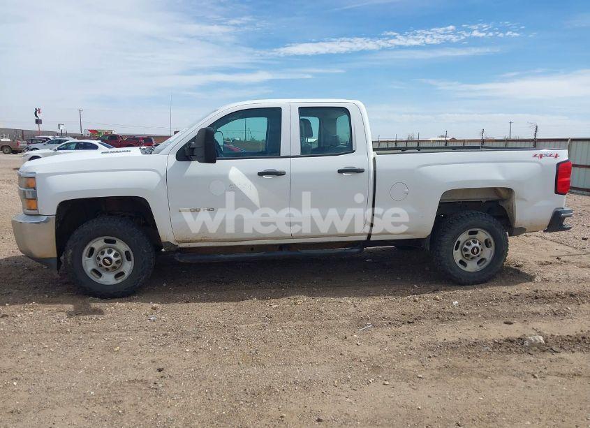 Photo 14 of 2015 Chevrolet Silverado 2500HD WT (VIN 1GC2KUE86FZ118390)