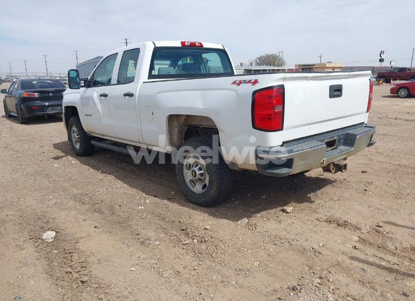 Photo 3 of 2015 Chevrolet Silverado 2500HD WT (VIN 1GC2KUE86FZ118390)
