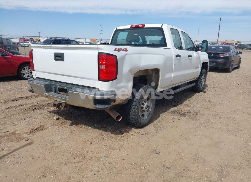 Photo 4 of 2015 Chevrolet Silverado 2500HD WT (VIN 1GC2KUE86FZ118390)