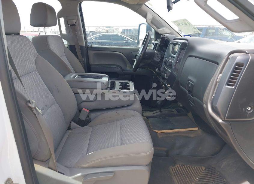 Photo 5 of 2015 Chevrolet Silverado 2500HD WT (VIN 1GC2KUE86FZ118390)