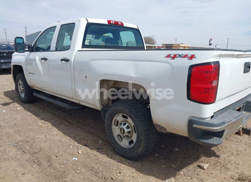Photo 6 of 2015 Chevrolet Silverado 2500HD WT (VIN 1GC2KUE86FZ118390)
