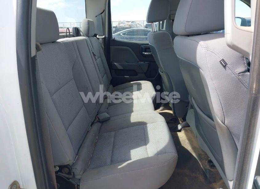 Photo 8 of 2015 Chevrolet Silverado 2500HD WT (VIN 1GC2KUE86FZ118390)