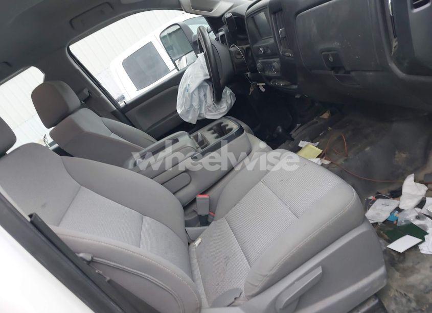 Photo 5 of 2016 Chevrolet Silverado 2500HD WT (VIN 1GC2KUEG0GZ171787)