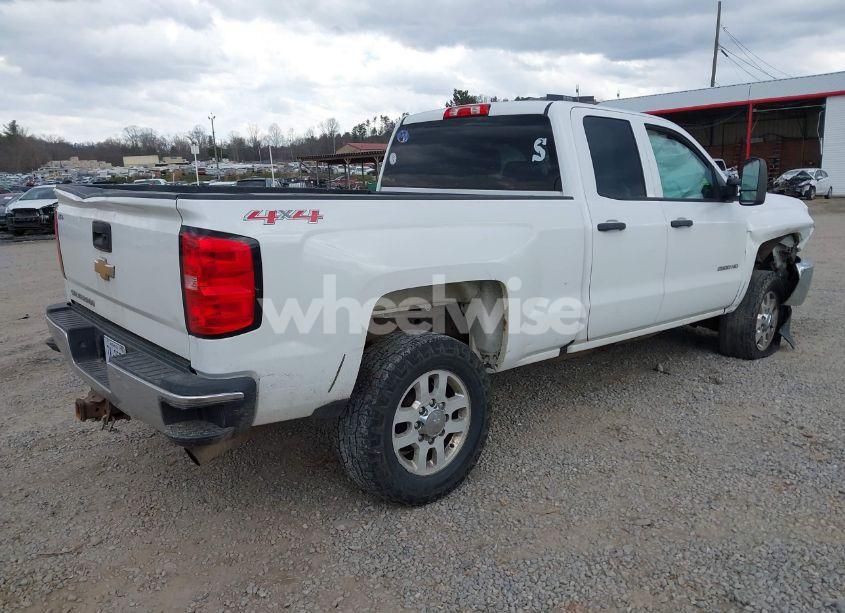 Photo 4 of 2016 Chevrolet Silverado 2500HD WT (VIN 1GC2KUEG1GZ191711)